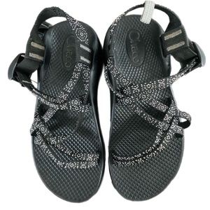 Chacos sandals black & white design. Size 3 kids / woman equivalent size 5.